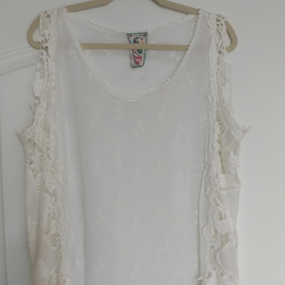 Top - Picture 2 of 2